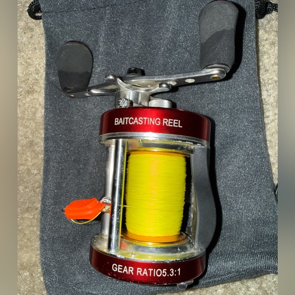 Red Baitcasting Reel - Picture 6 of 8